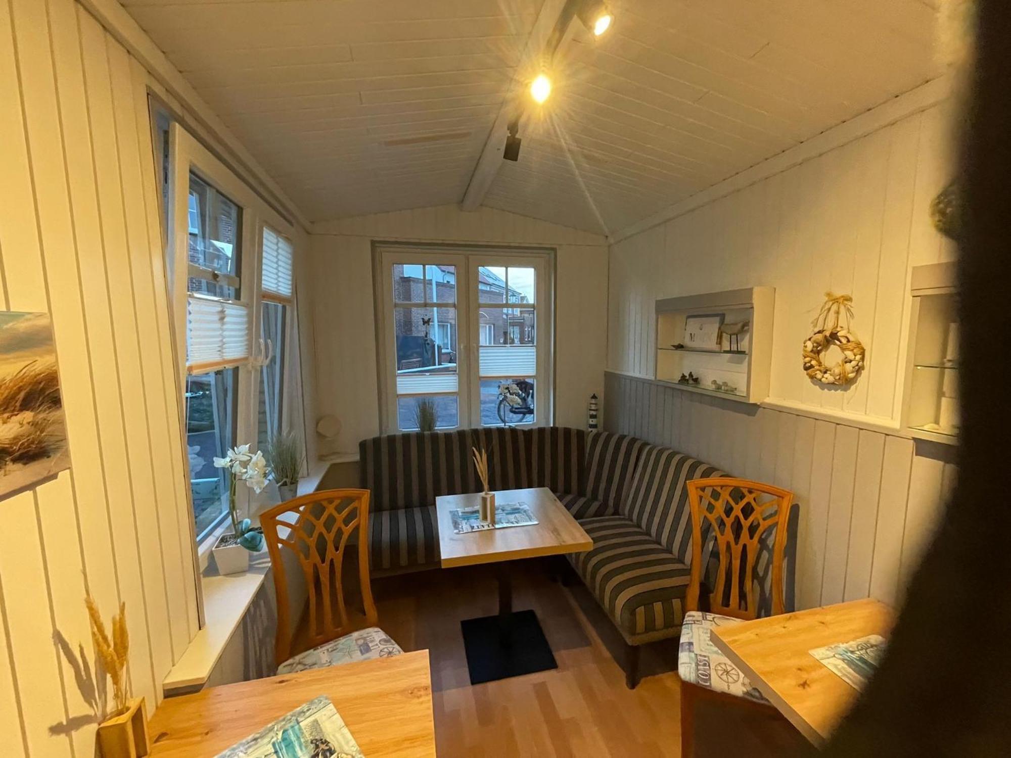 Haus Breslau Hotel Borkum Ruang foto